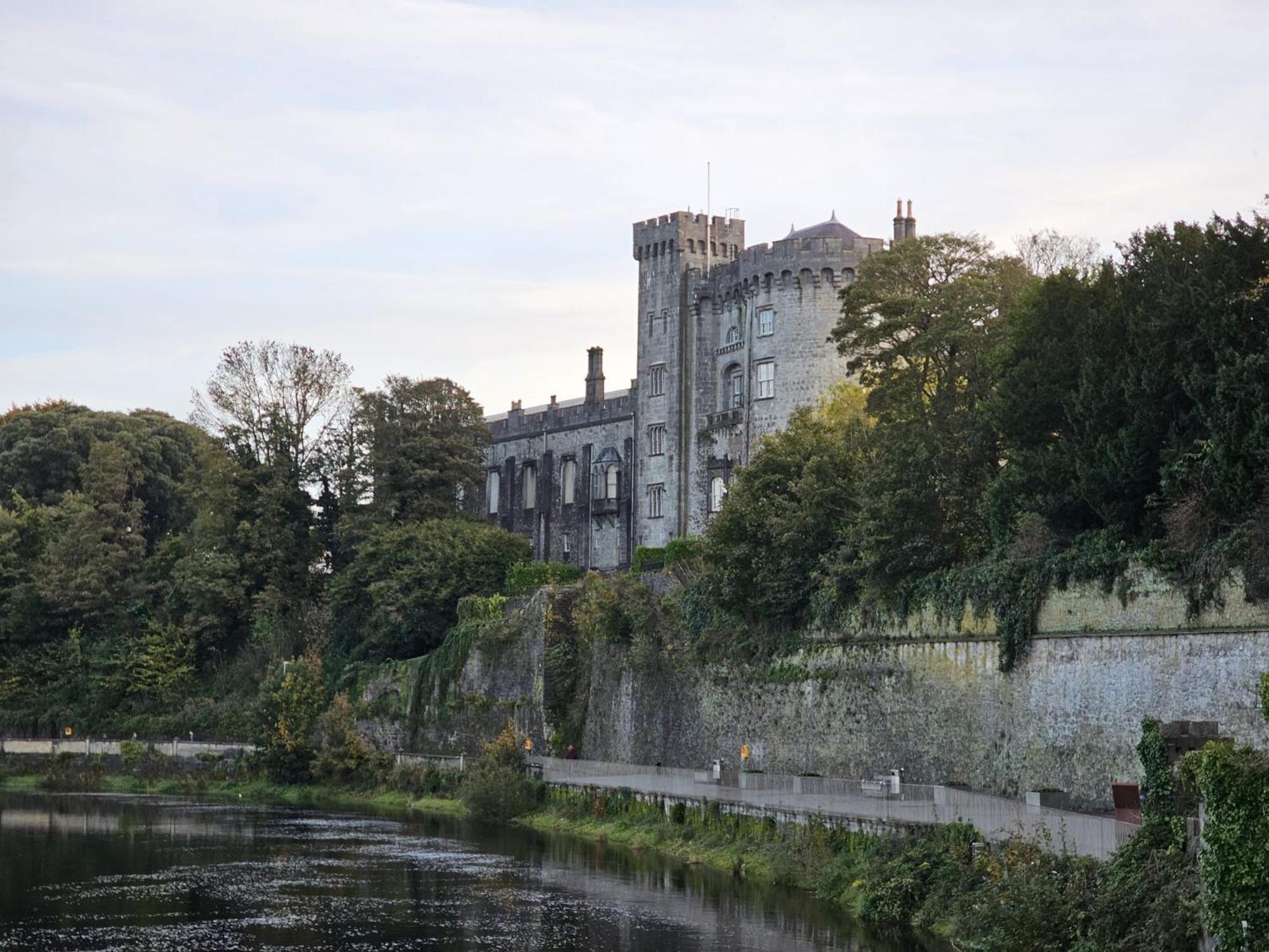 Penthouse Apartment Kilkenny Exteriör bild